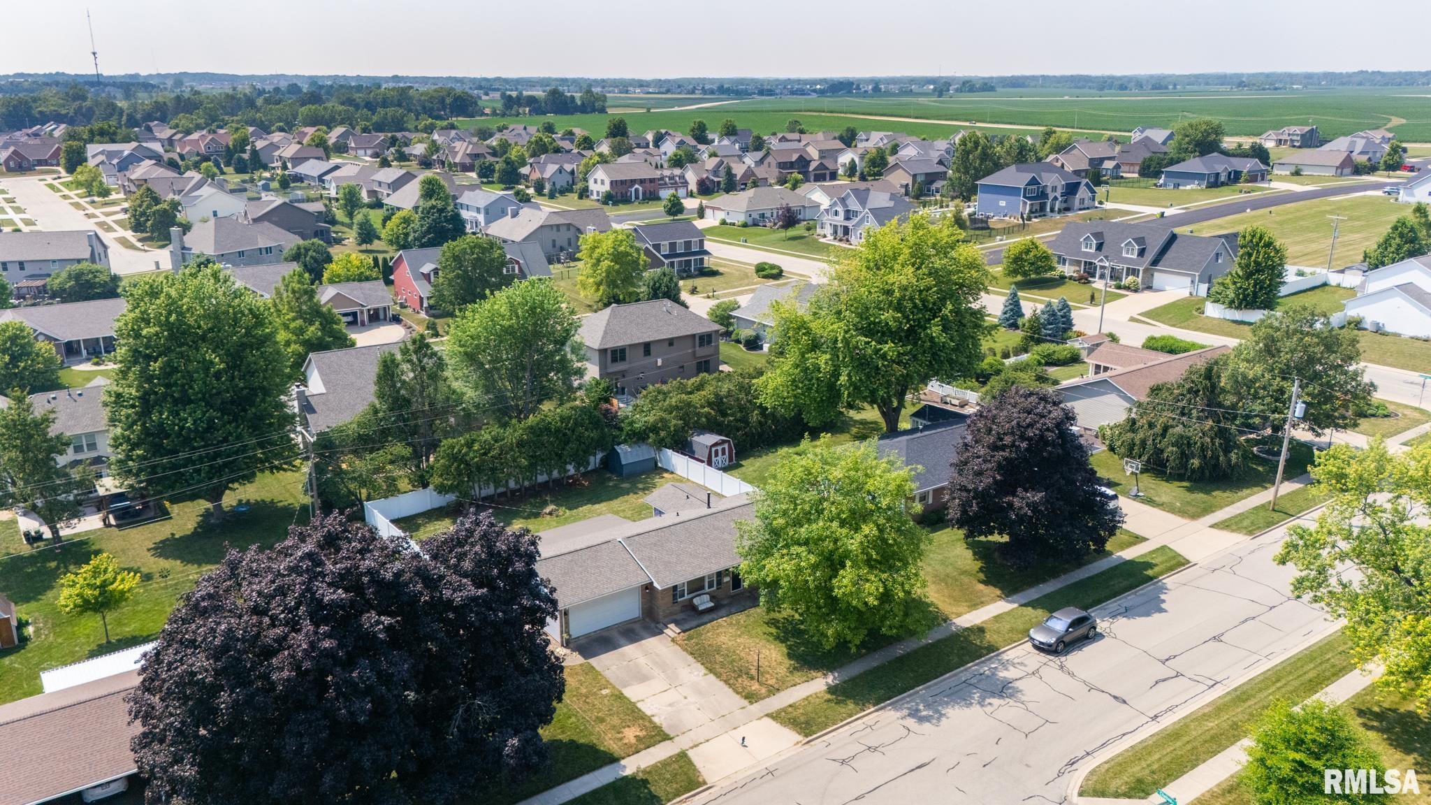 Property Photo: 1100 Hampton Road IL 61571