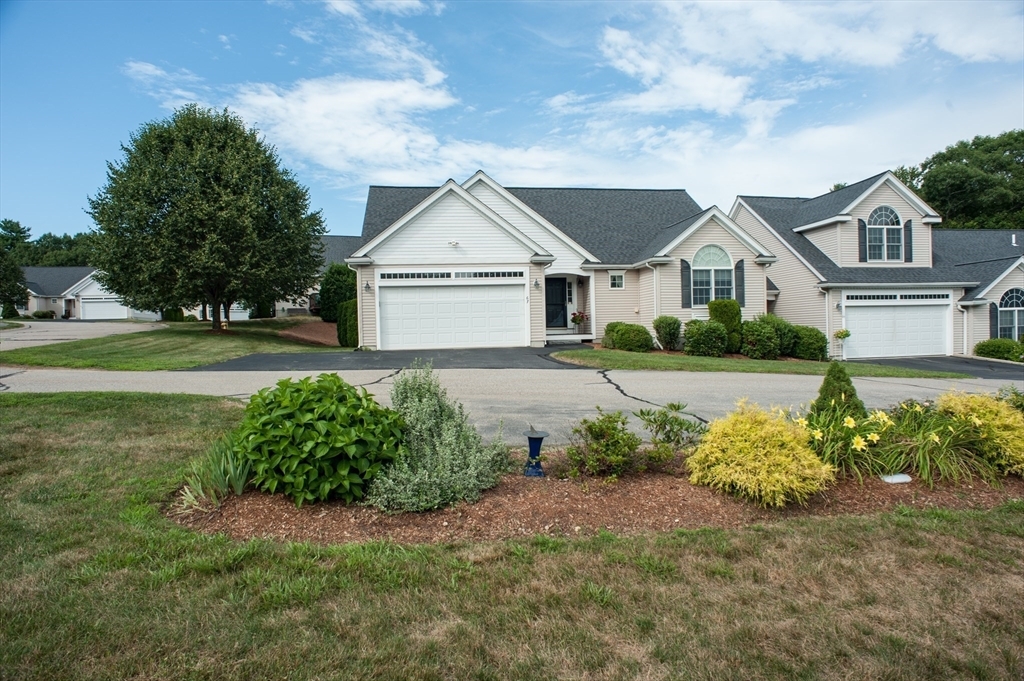 Property Photo: 67 Hillview Ln 67 MA 01588