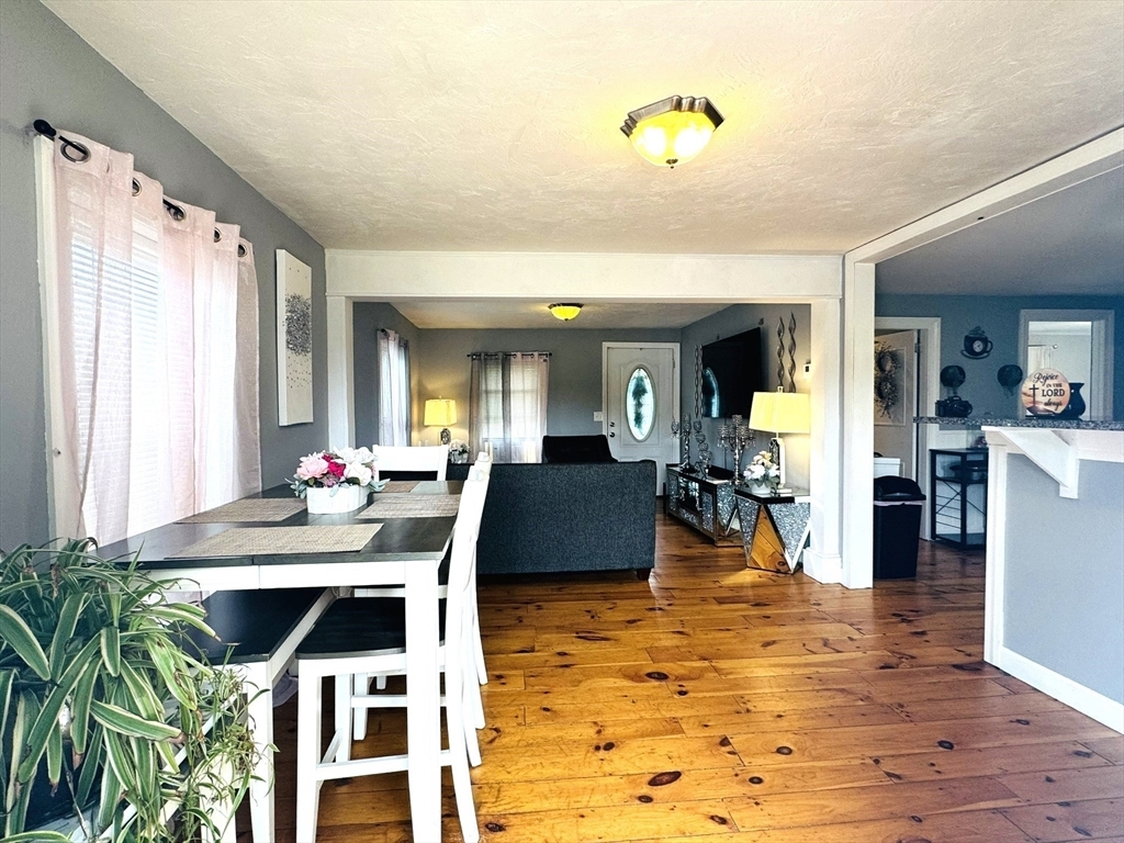 Property Photo:  48 Ray Ave  MA 01420 