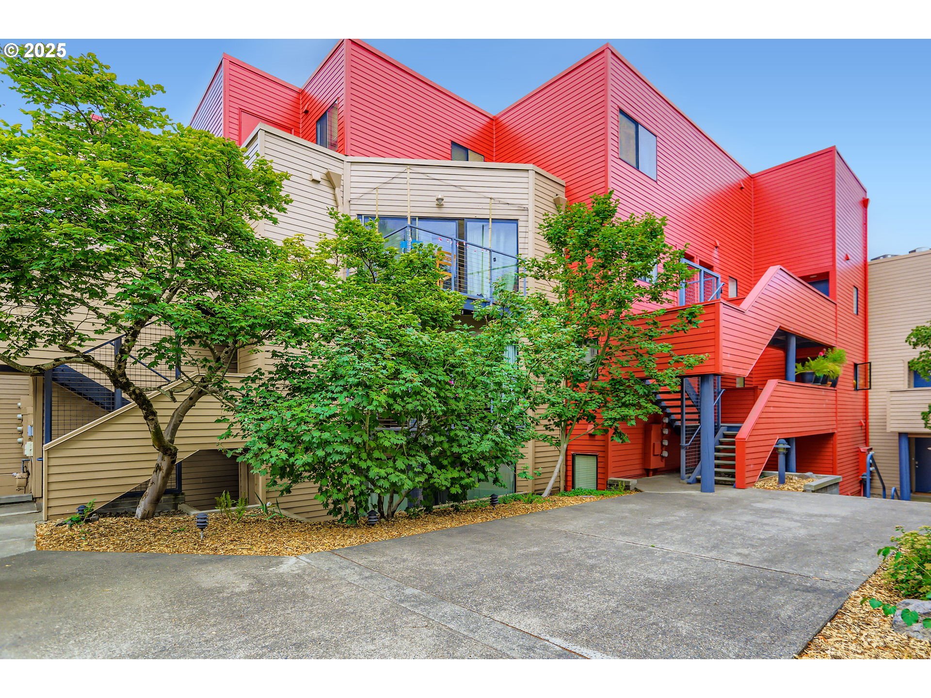 Property Photo: 930 NW Naito Pkwy K2 OR 97209