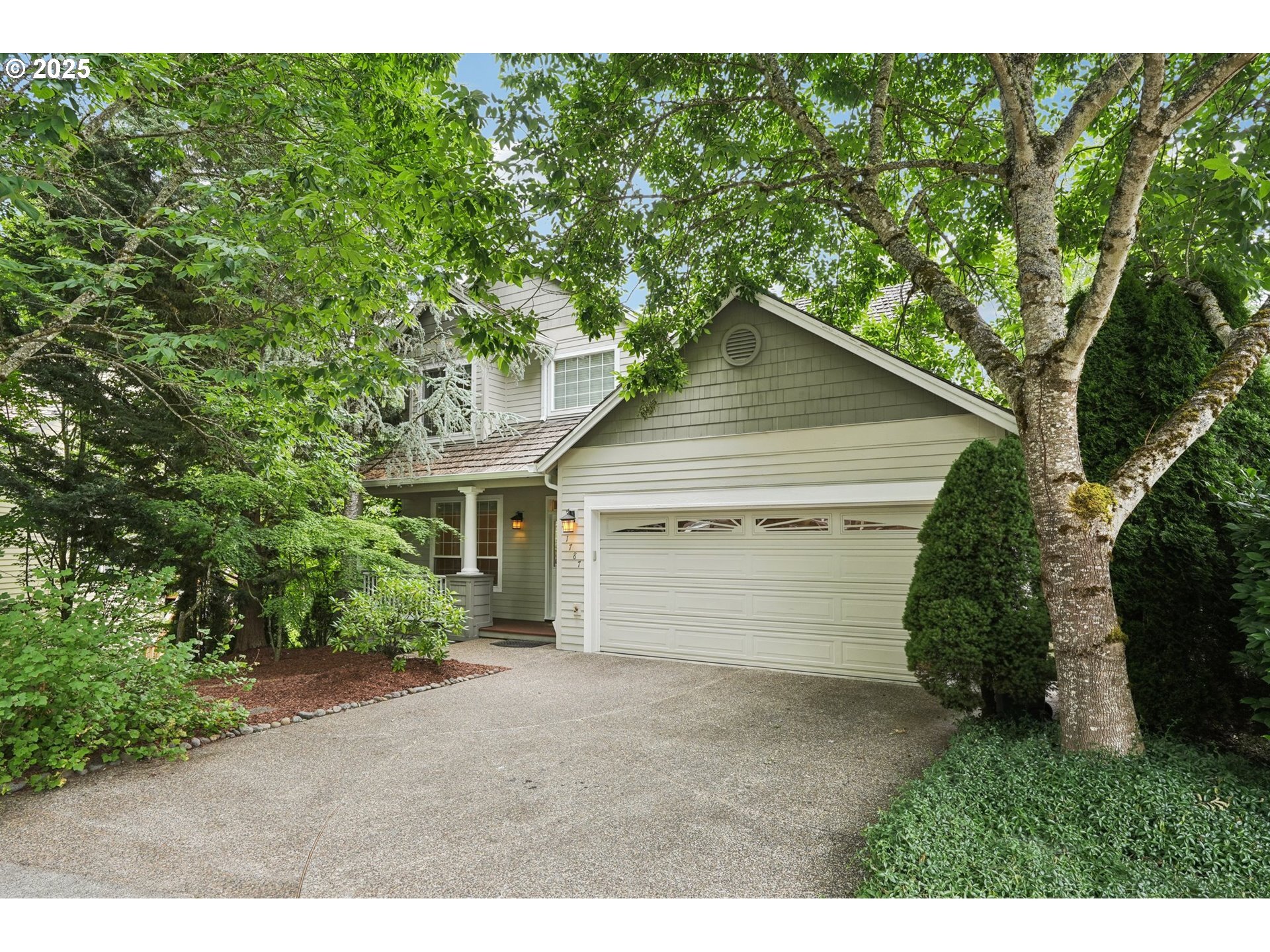 Property Photo: 1787 NW Christine Ct OR 97229