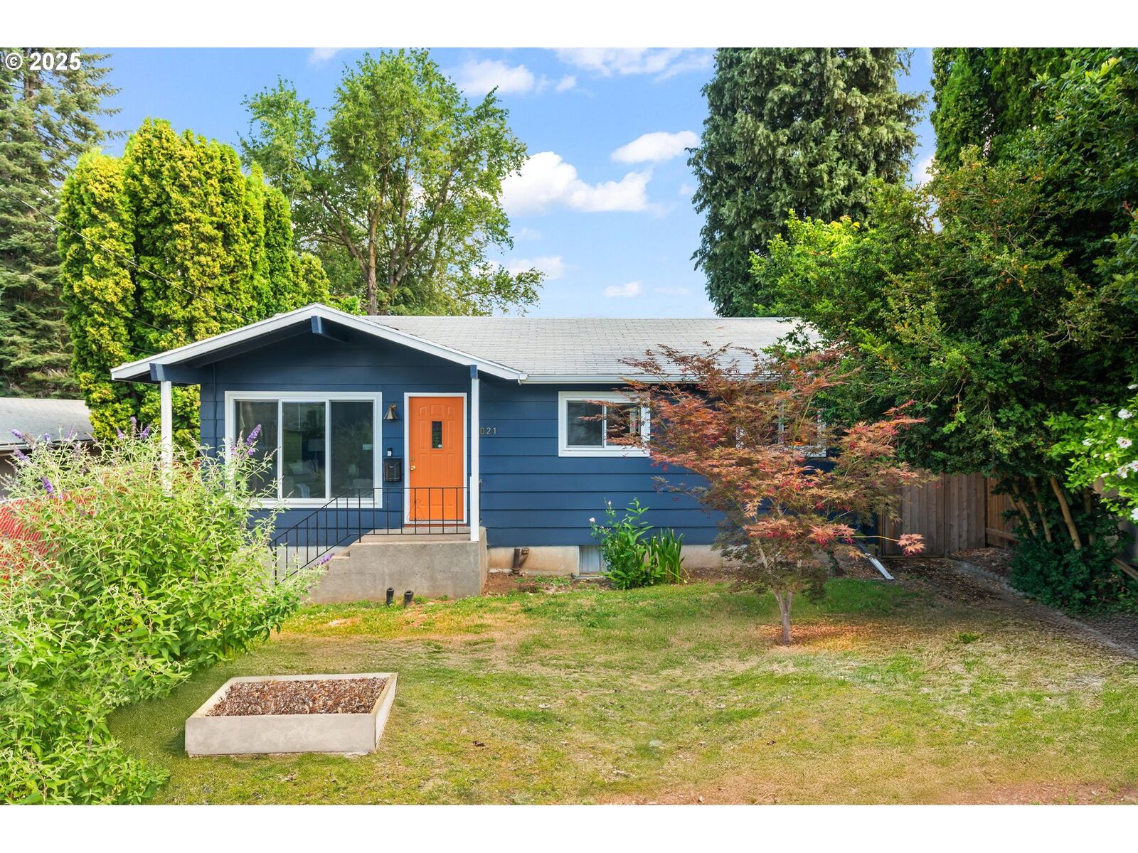 Property Photo:  3021 SE Francis St  OR 97202 