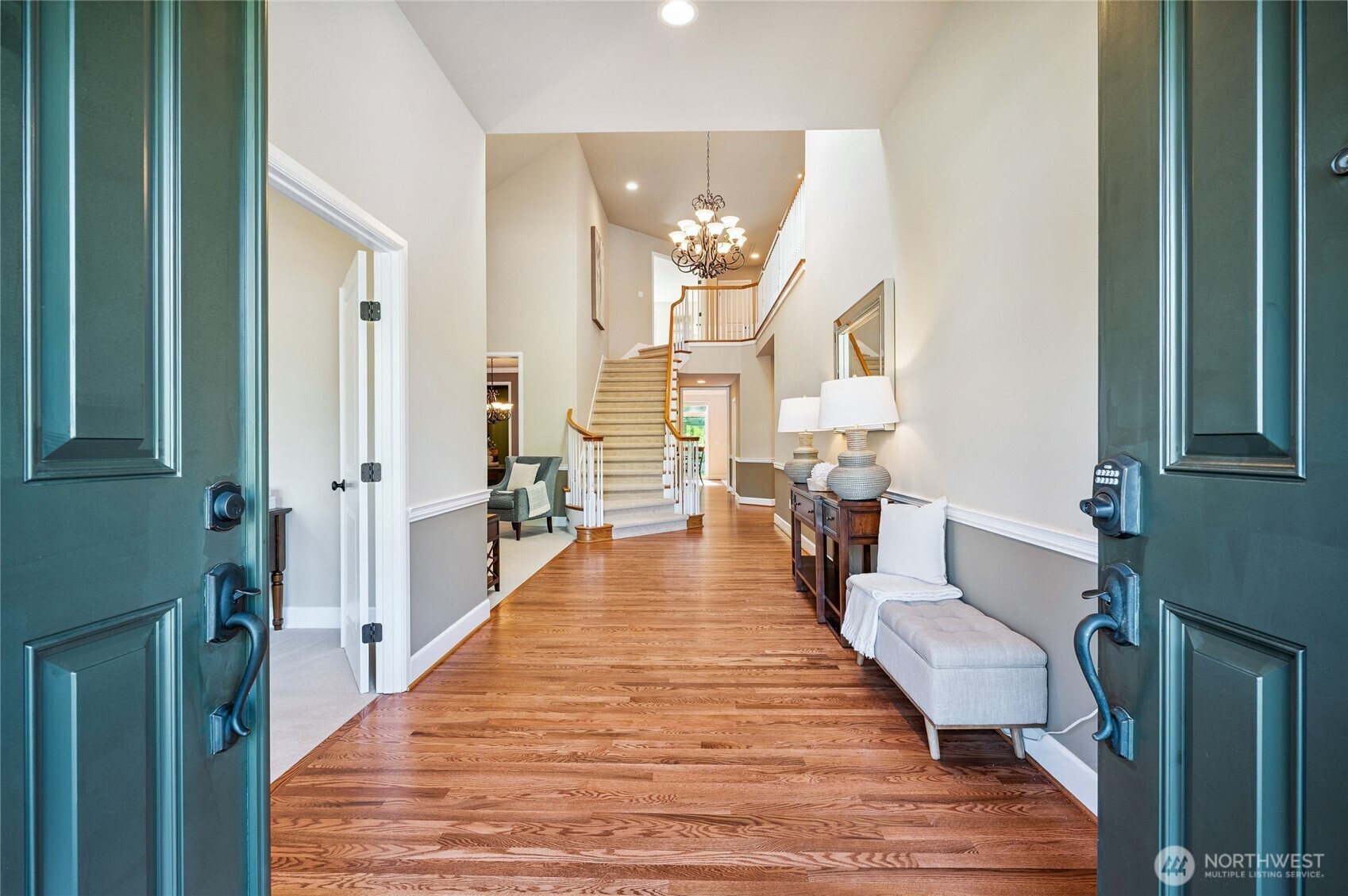 Property Photo: 8707 236th Avenue NE WA 98053