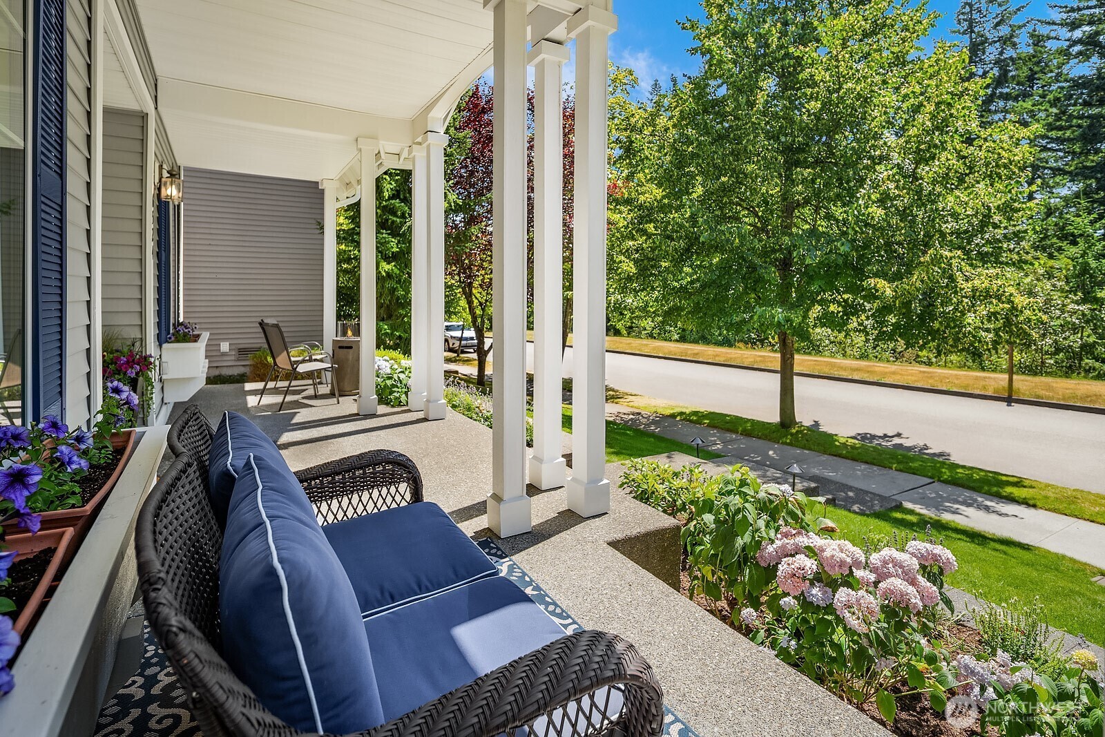 Property Photo: 6524 Silent Creek Avenue SE WA 98065