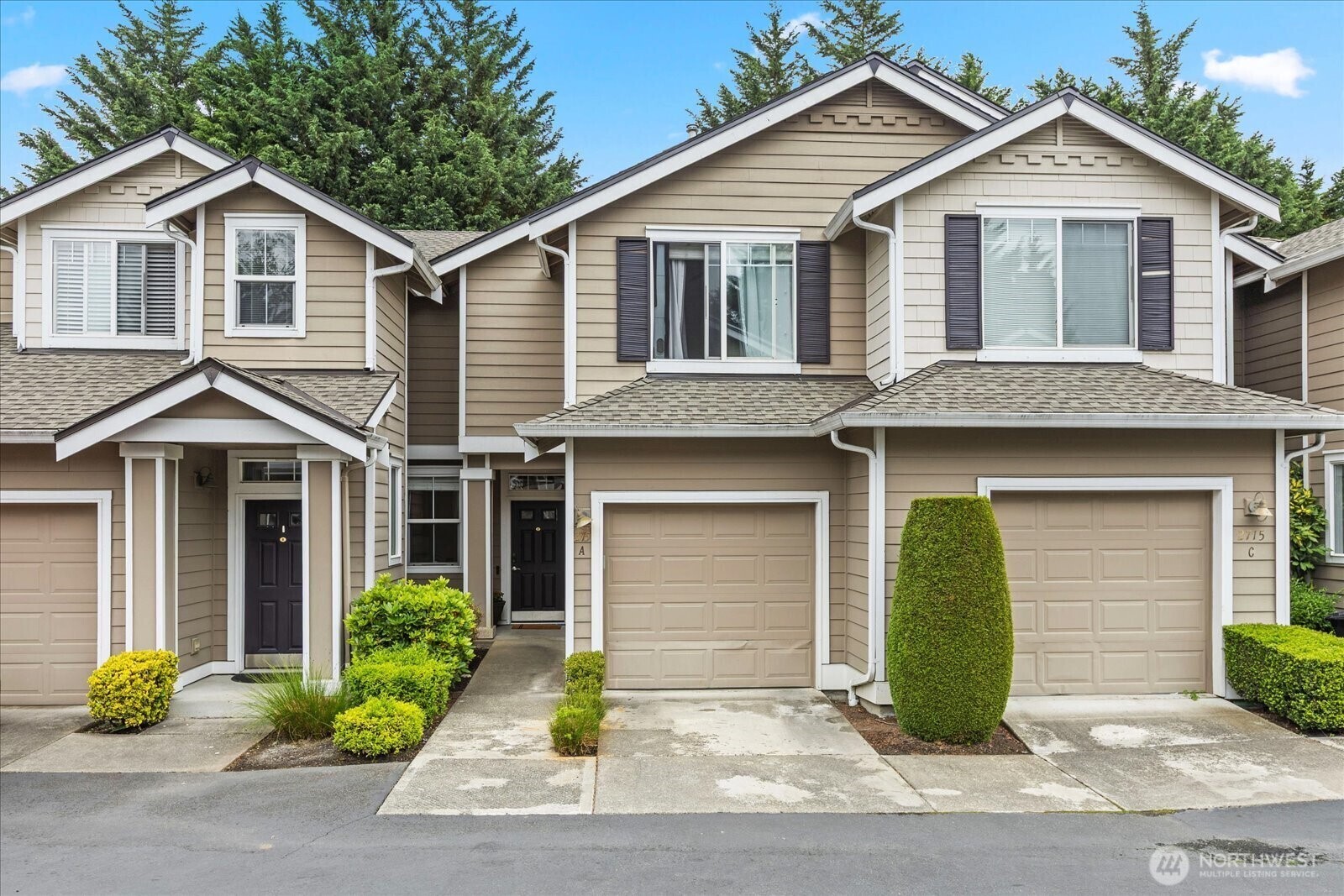 Property Photo: 2715 143rd Street SW 33A WA 98087