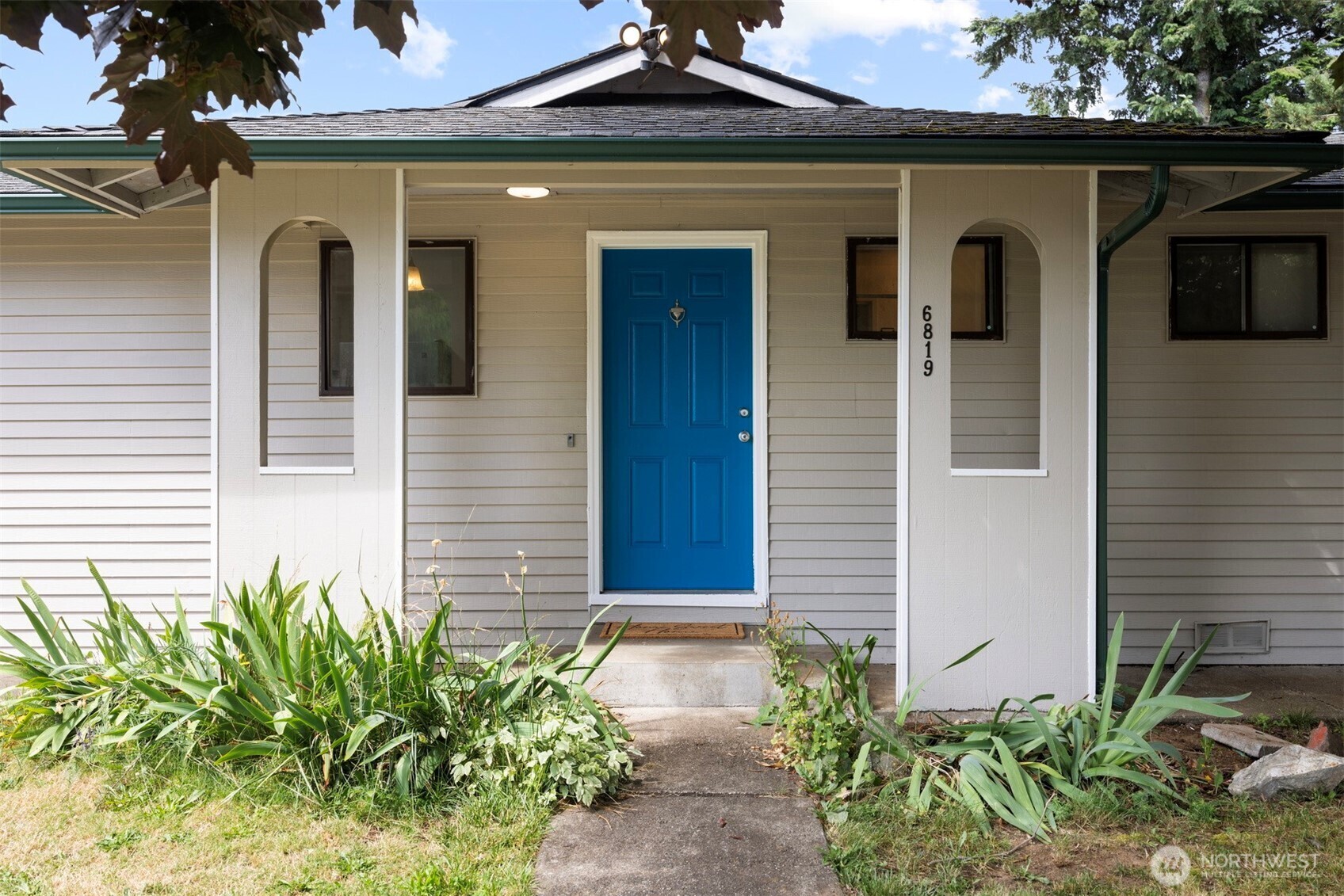 Property Photo: 6819 Braker Way WA 98264