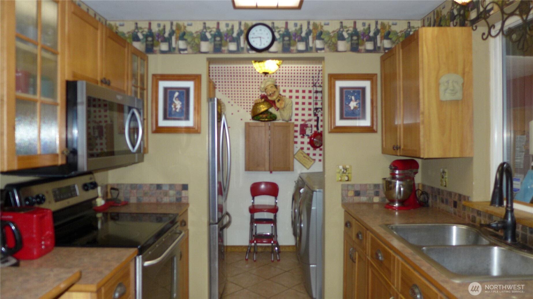 Property Photo: 203 S Nenant WA 98530