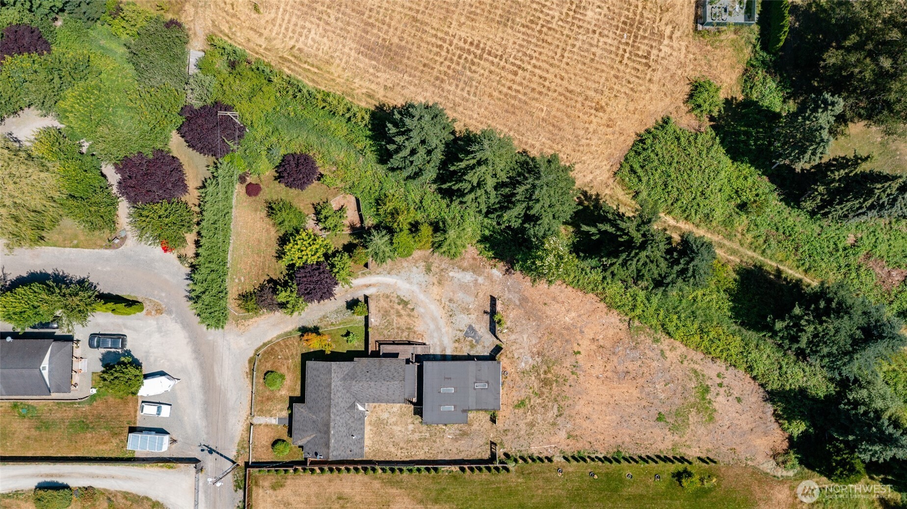 Property Photo: 405 Burrows Lane WA 98284