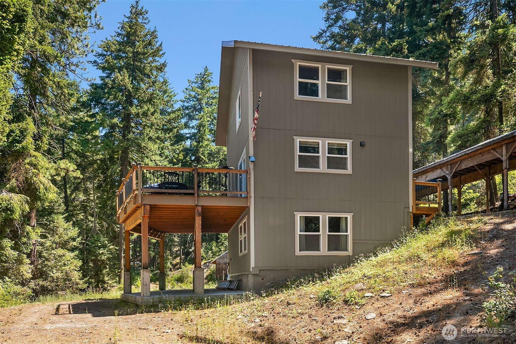 Property Photo: 61 Tom And Nita Road WA 98922