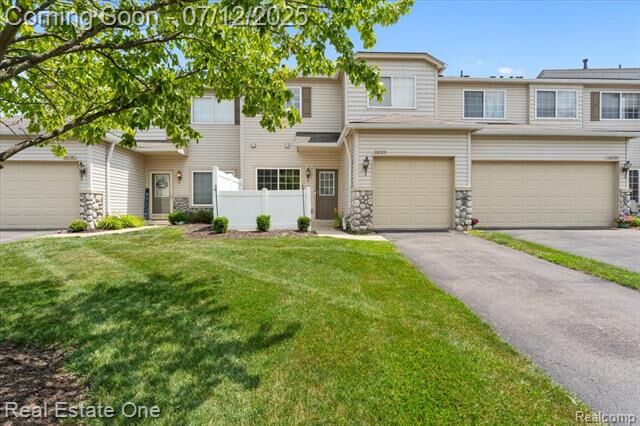 Property Photo:  26783 Kirkway Circle  MI 48183 