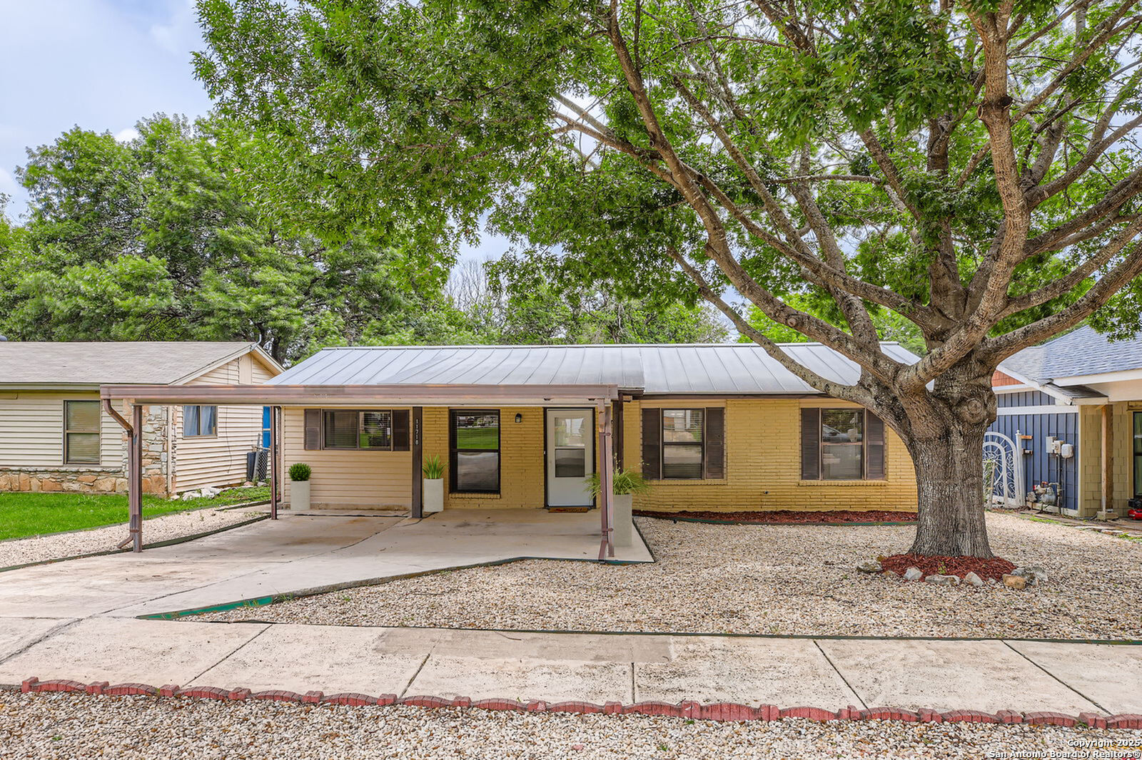 Property Photo:  11718 Casa Pinto  TX 78233 