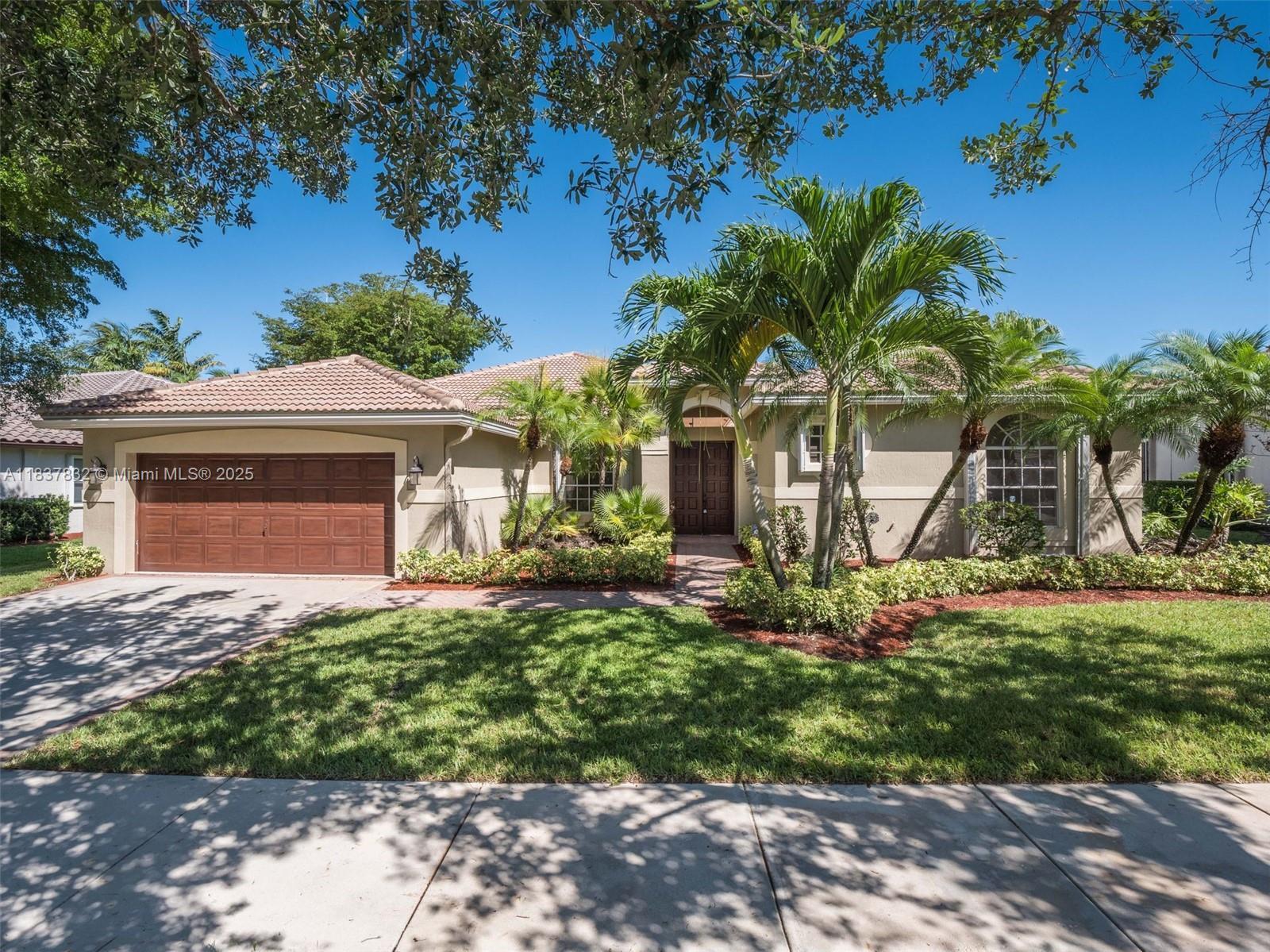 Property Photo: 2664 Edgewater Dr FL 33332
