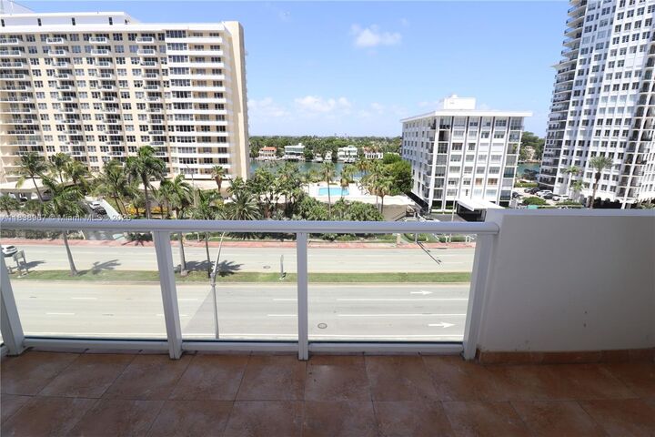 Property Photo:  5601 Collins Ave 720  FL 33140 