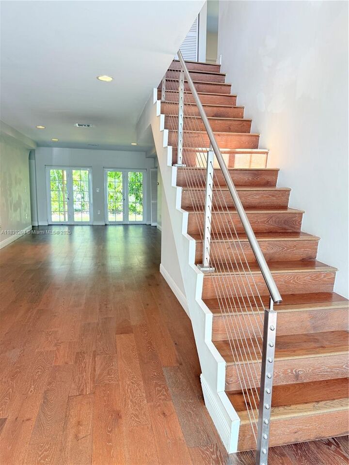 Property Photo:  832 Wallace Street  FL 33134 