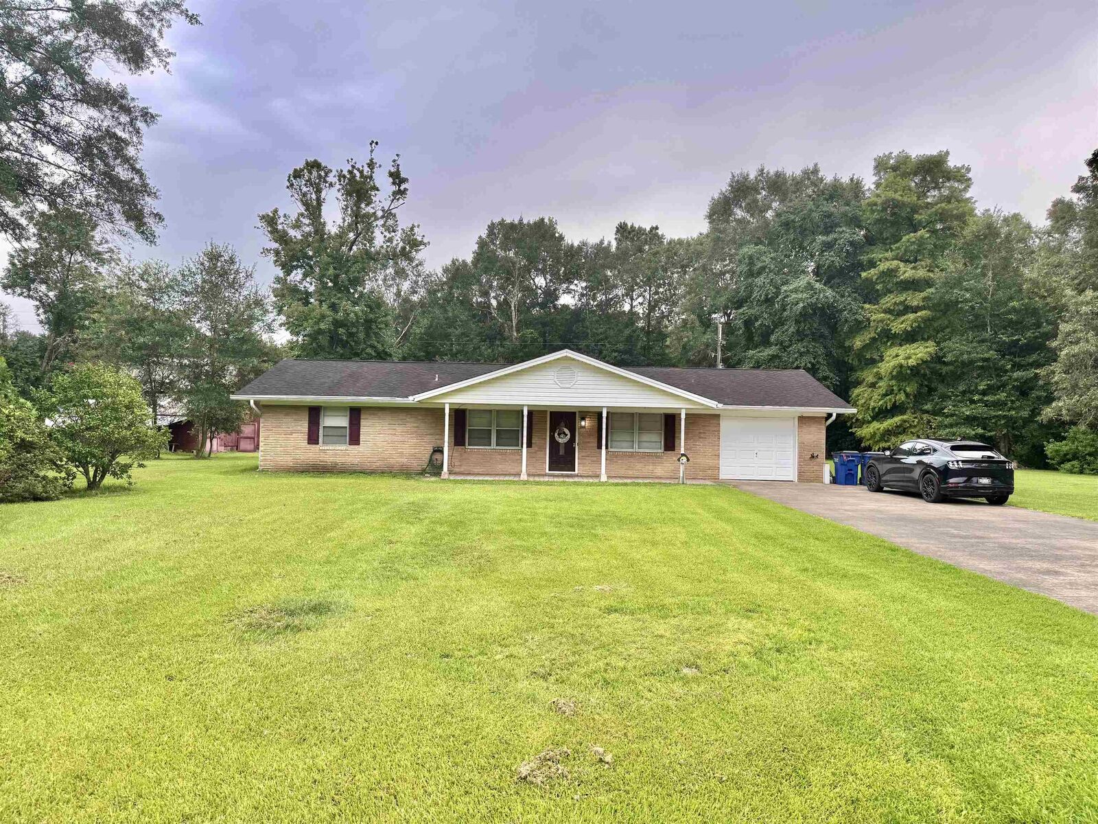 Property Photo: 4140 Oak Dr TX 77662
