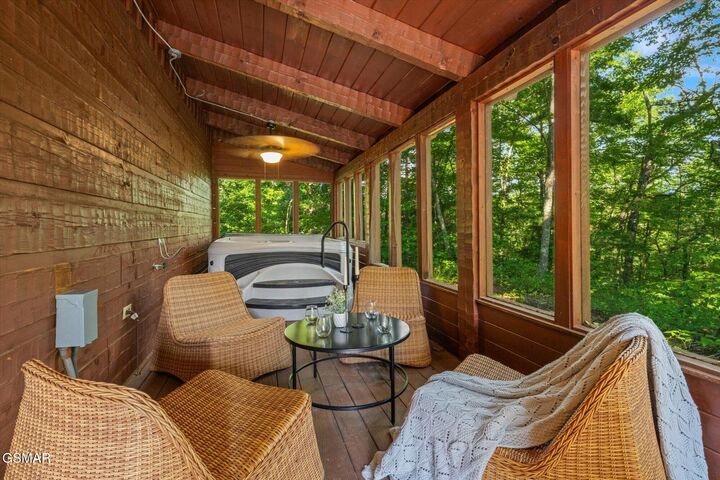 Property Photo: 4372 Boogertown Rd TN 37876