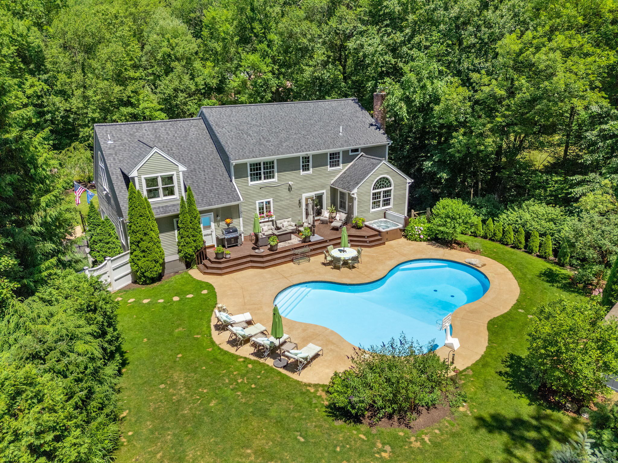 Property Photo: 1 Boxwood Road CT 06032