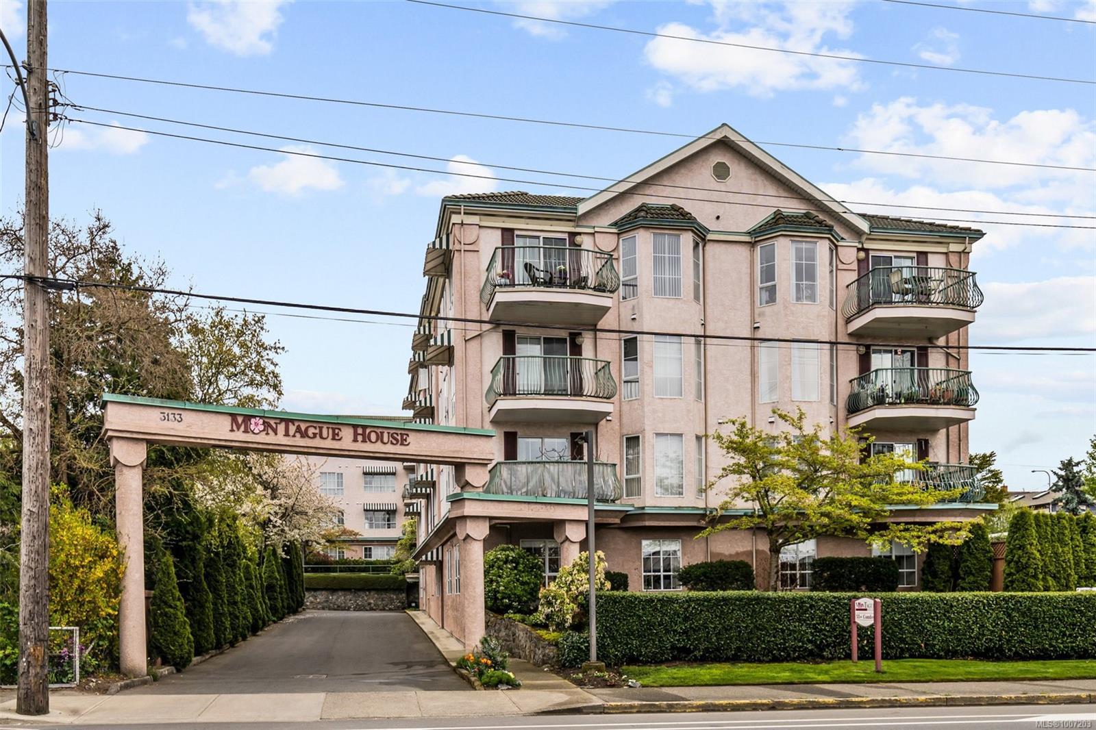 Property Photo: 3133 Tillicum Rd 304 BC V9A 2B4