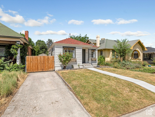 Property Photo: 1332 S 200 E UT 84115