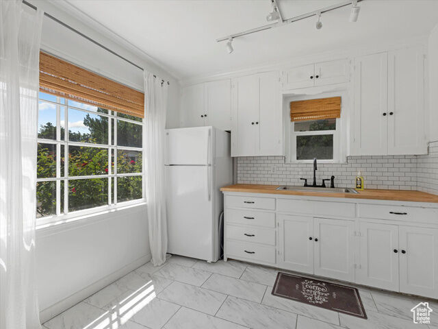 Property Photo:  1332 S 200 E  UT 84115