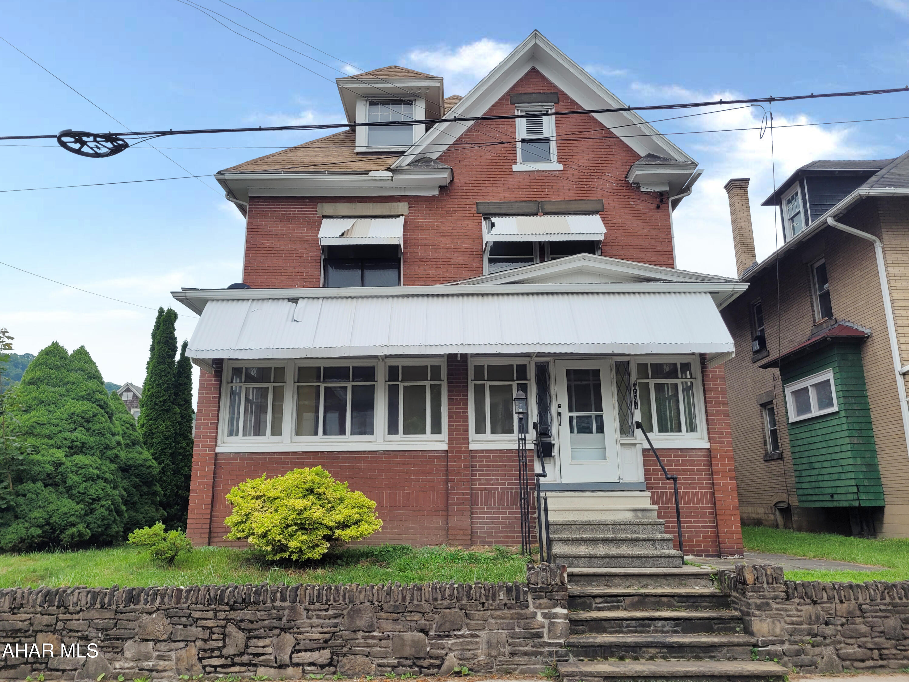 Property Photo: 541 Pine Street PA 15902