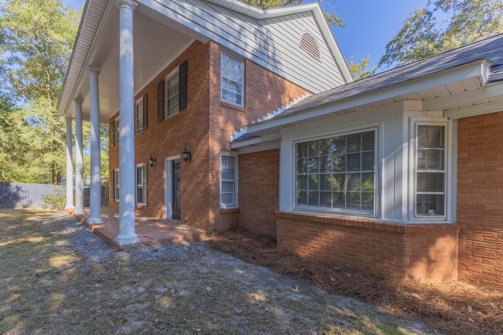 Property Photo: 118 Barnard Avenue SE SC 29801