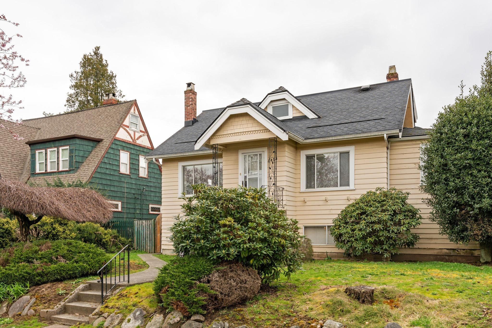 Property Photo:  5878 Arlington Street  BC V5R 4N3 
