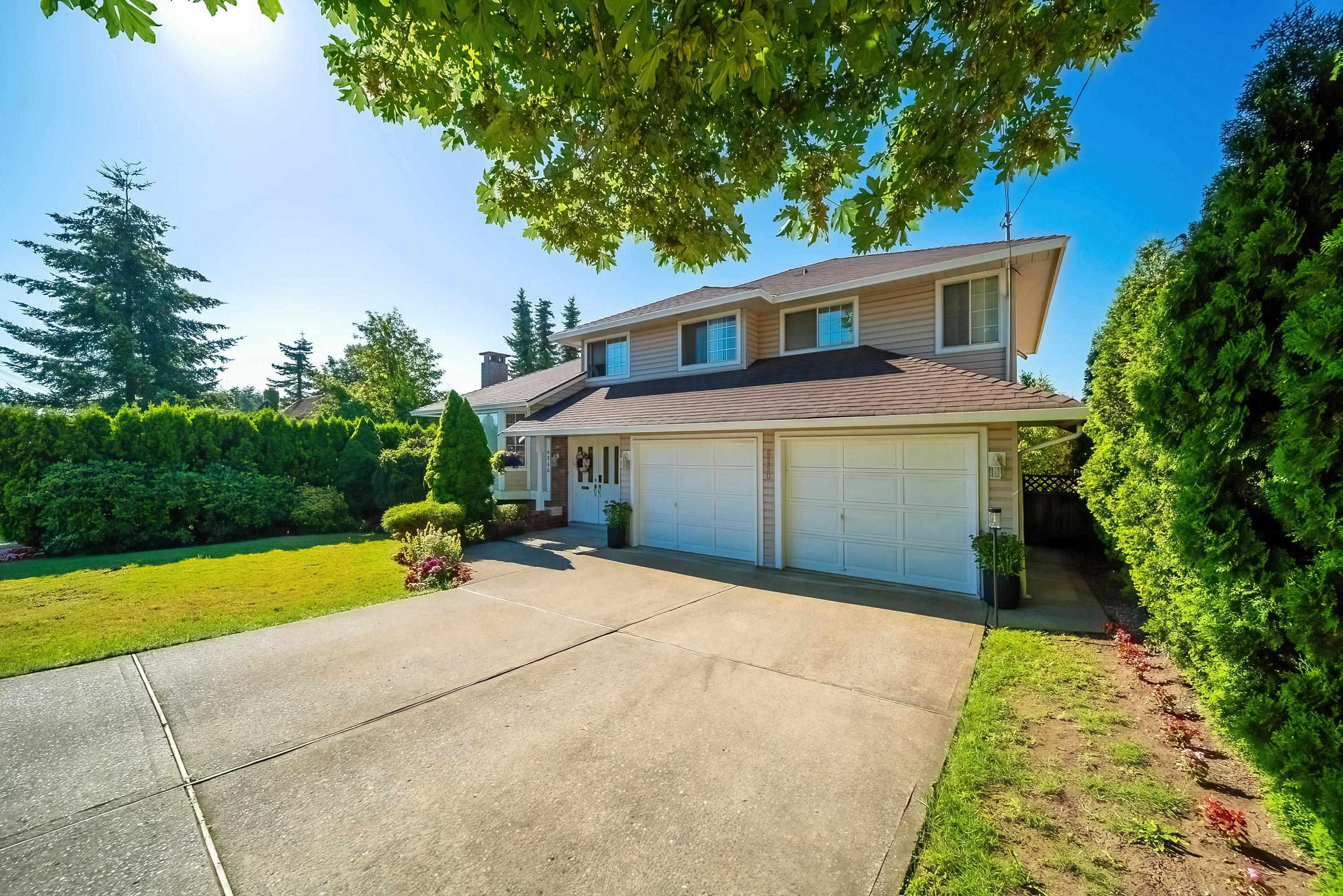 Property Photo:  6250 Clinton Street  BC V5J 2M7 