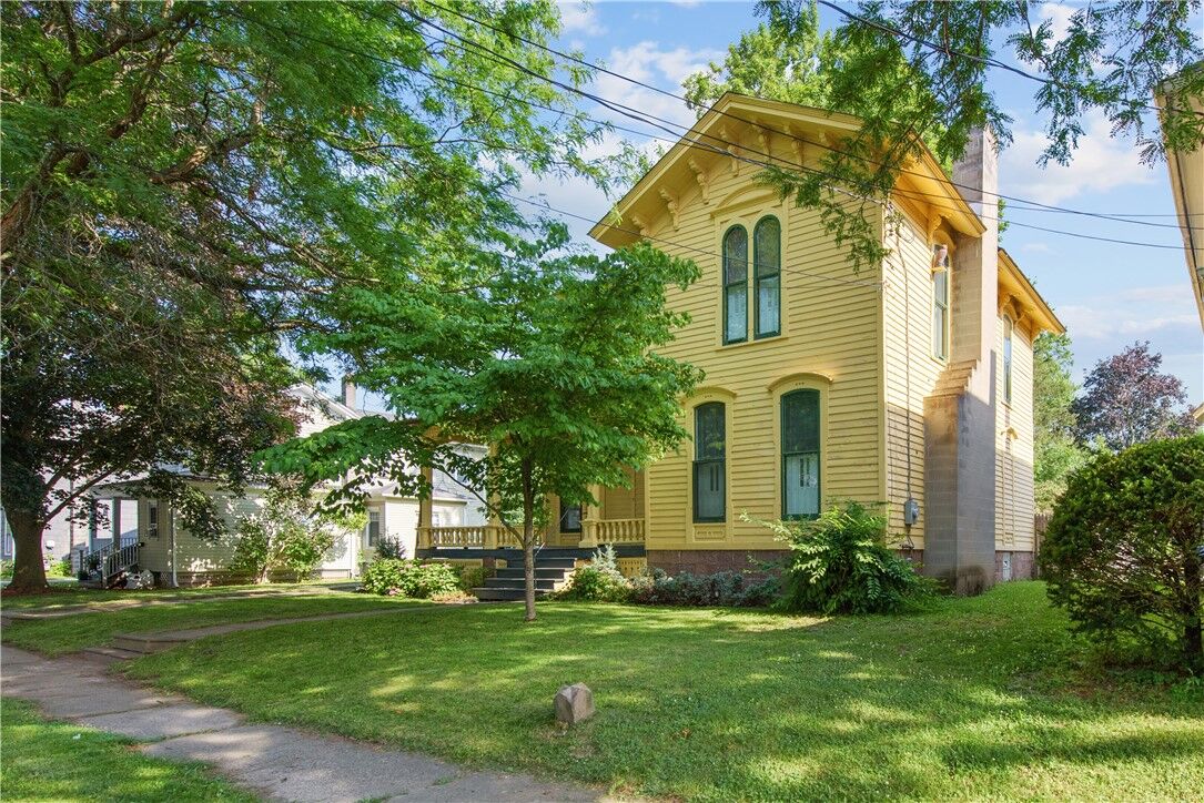 Property Photo: 322 W State Street NY 14411