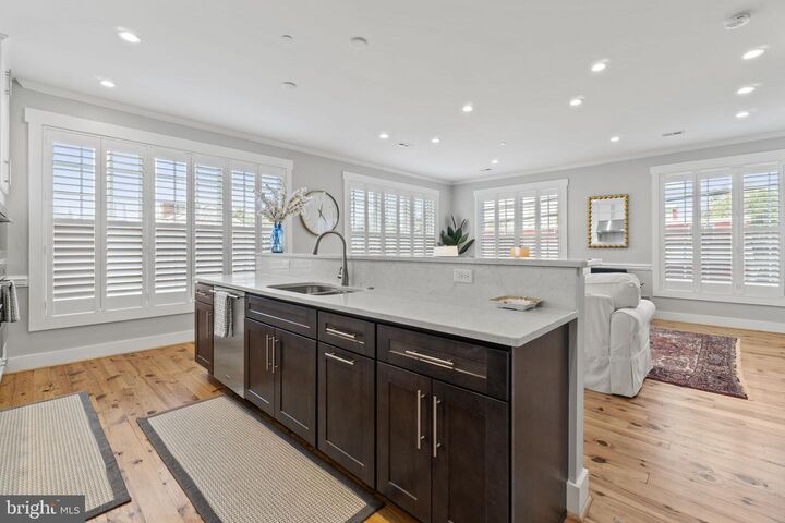 Property Photo:  310 Frederick Street 207  VA 22401 