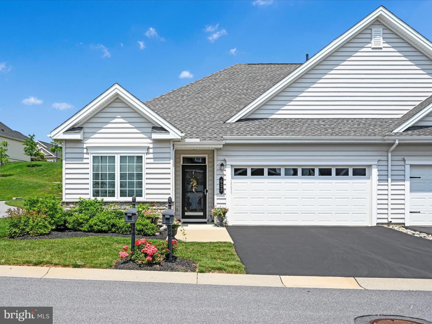623 Allegiance Drive  Lititz PA 17543 photo