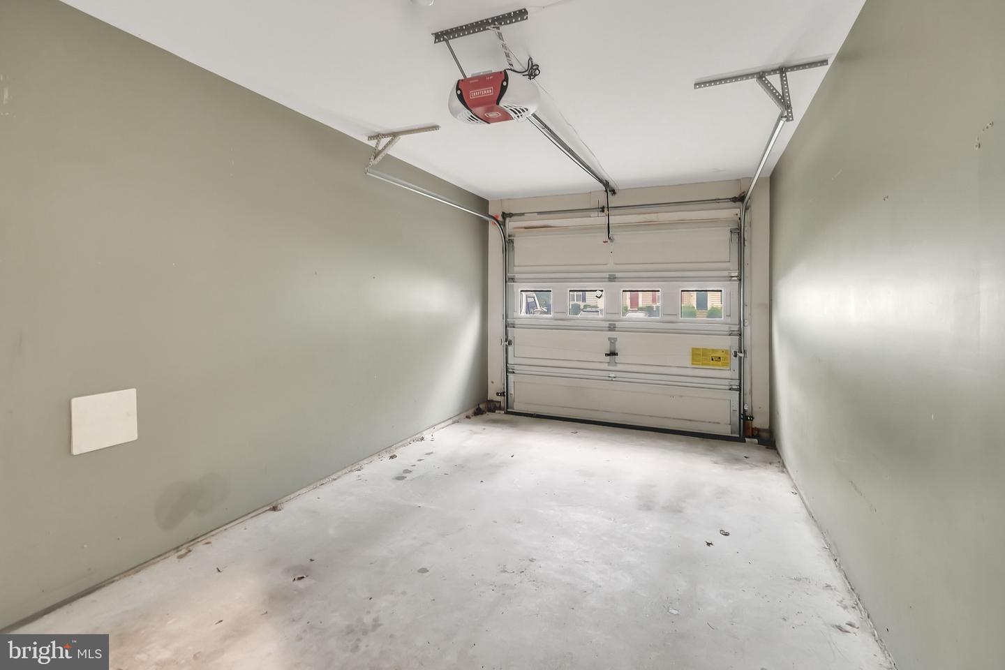 Property Photo: 6052 Ticket Way VA 22193