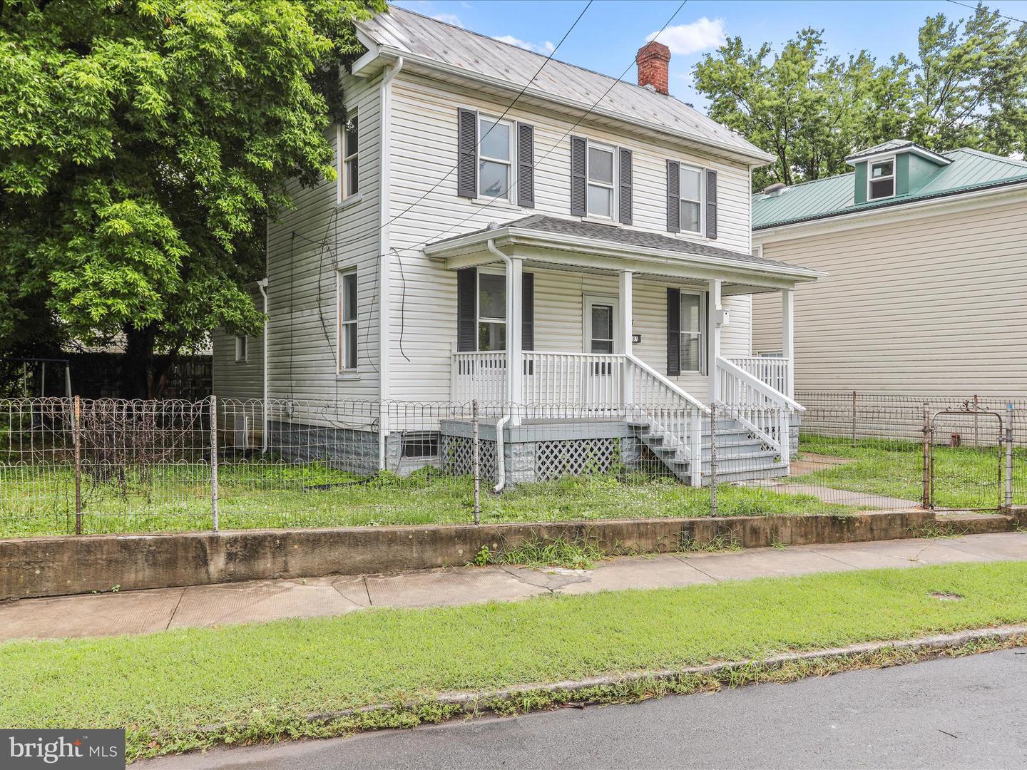 Property Photo: 487 Porter Avenue WV 25401