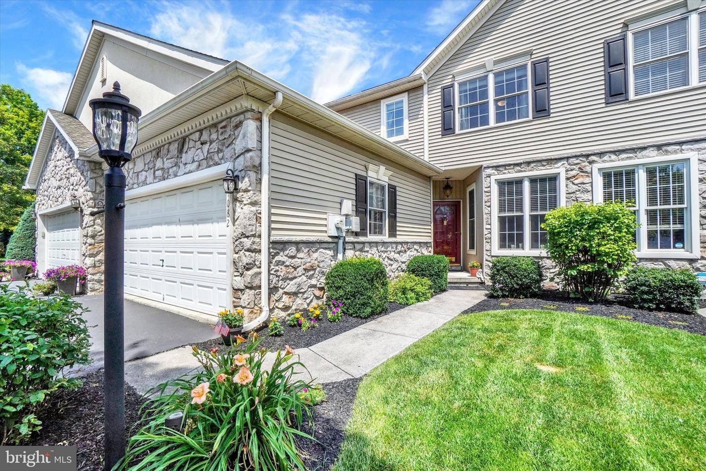 Property Photo: 1082 Hammon Avenue PA 17522