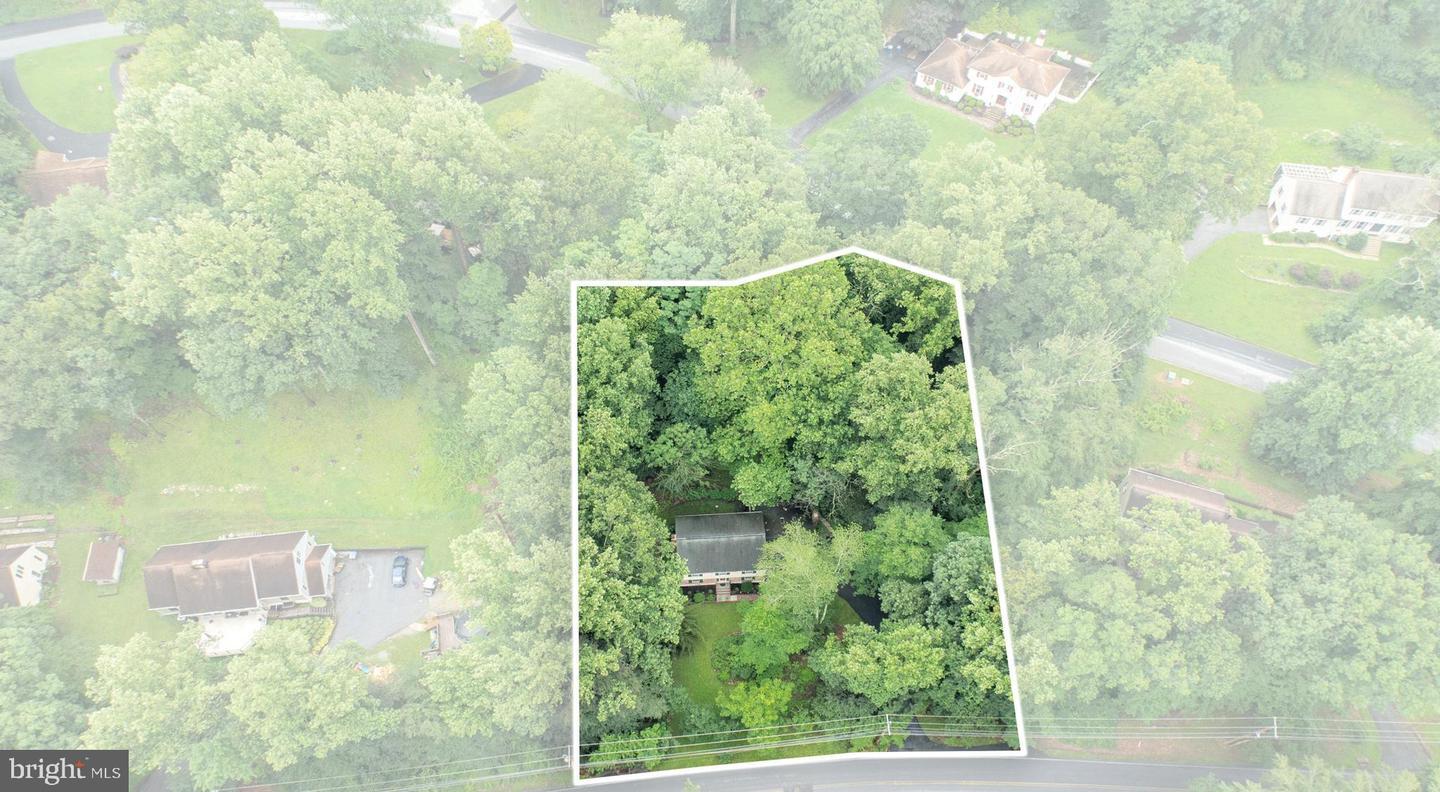 Property Photo:  402 Norwood Road  PA 19335 