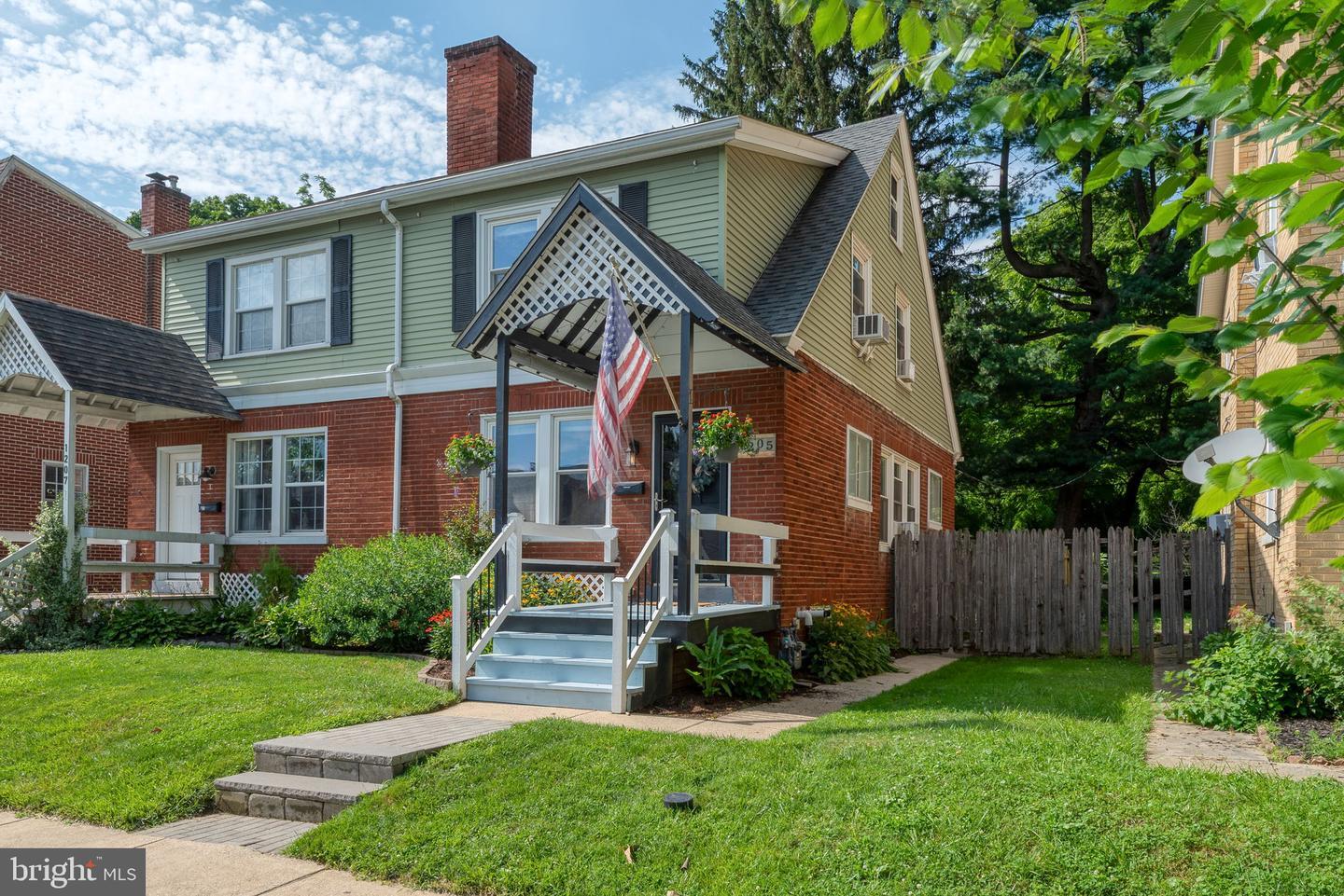1205 Elm Avenue  Lancaster PA 17603 photo