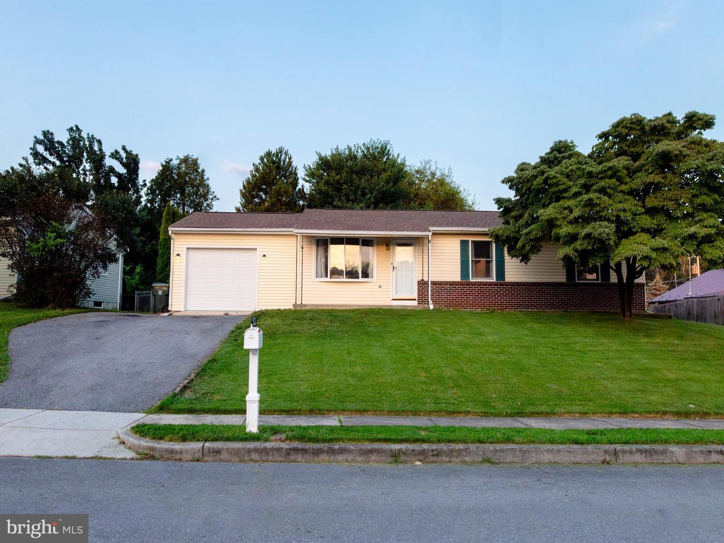 Property Photo: 1349 Cedarwood Drive MD 21742