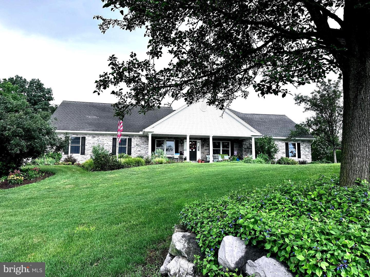 Property Photo: 729 Carlson Road PA 17036