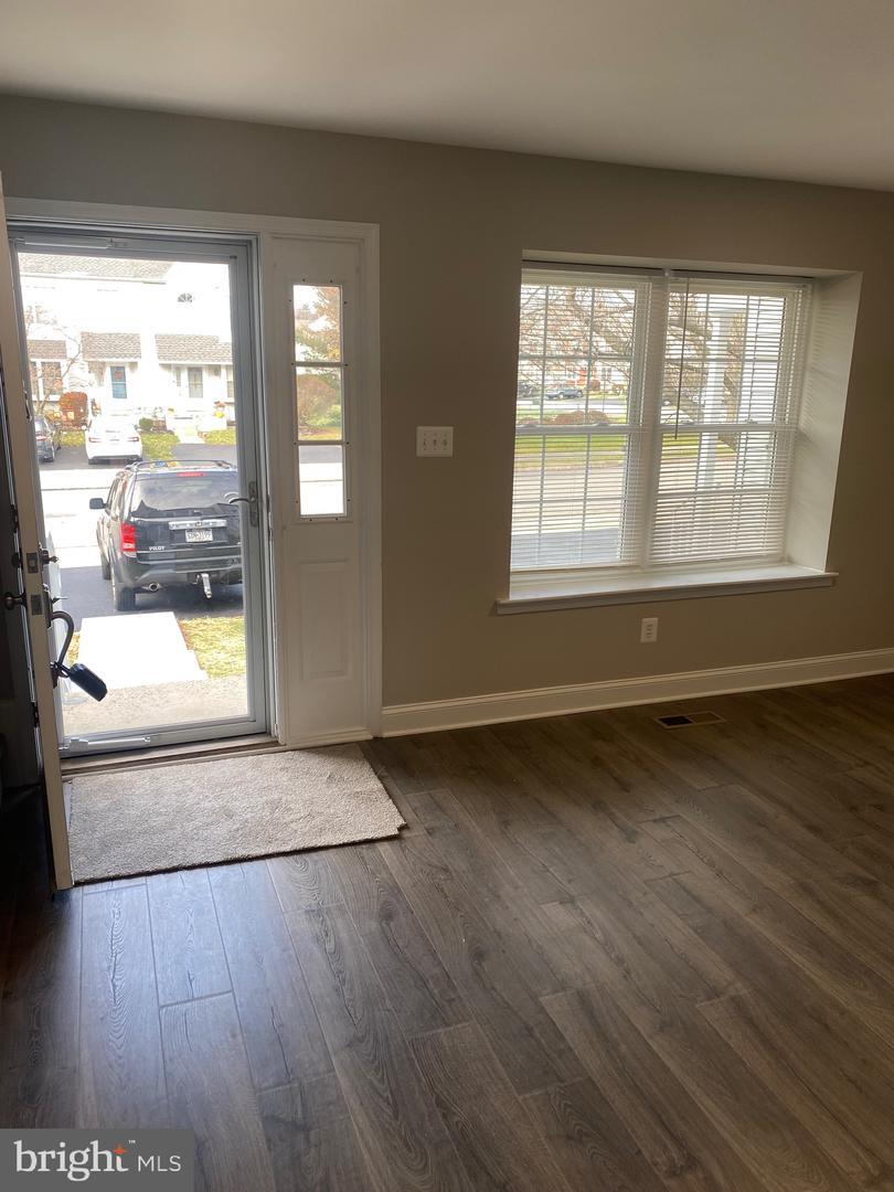 Property Photo: 944 Craftsman PA 19403