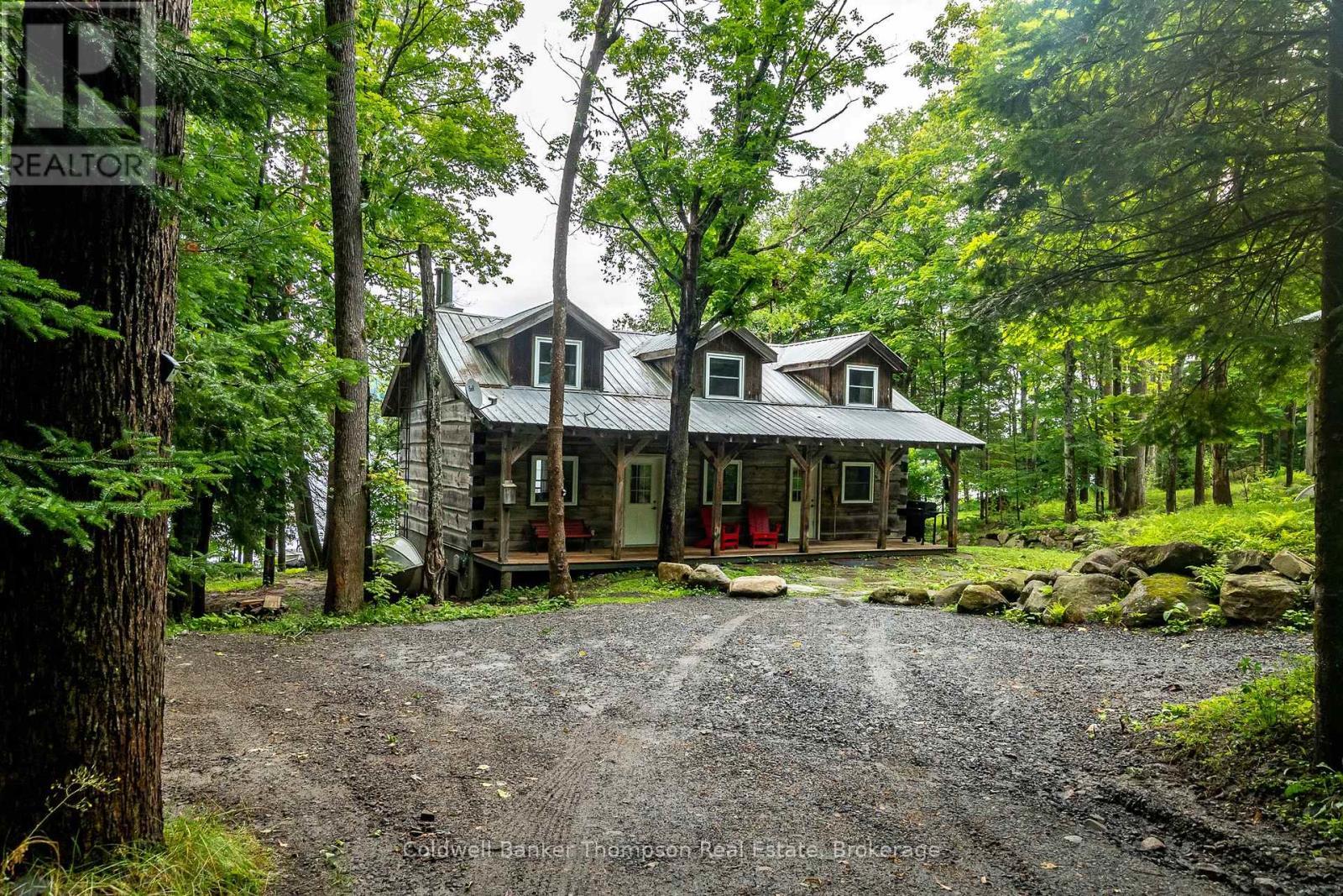 Property Photo:  18 Port Vernon Lane  ON P1H 2J2 