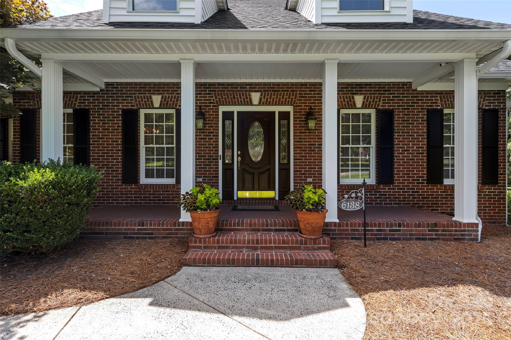 Property Photo: 6138 Highview Road NC 28104