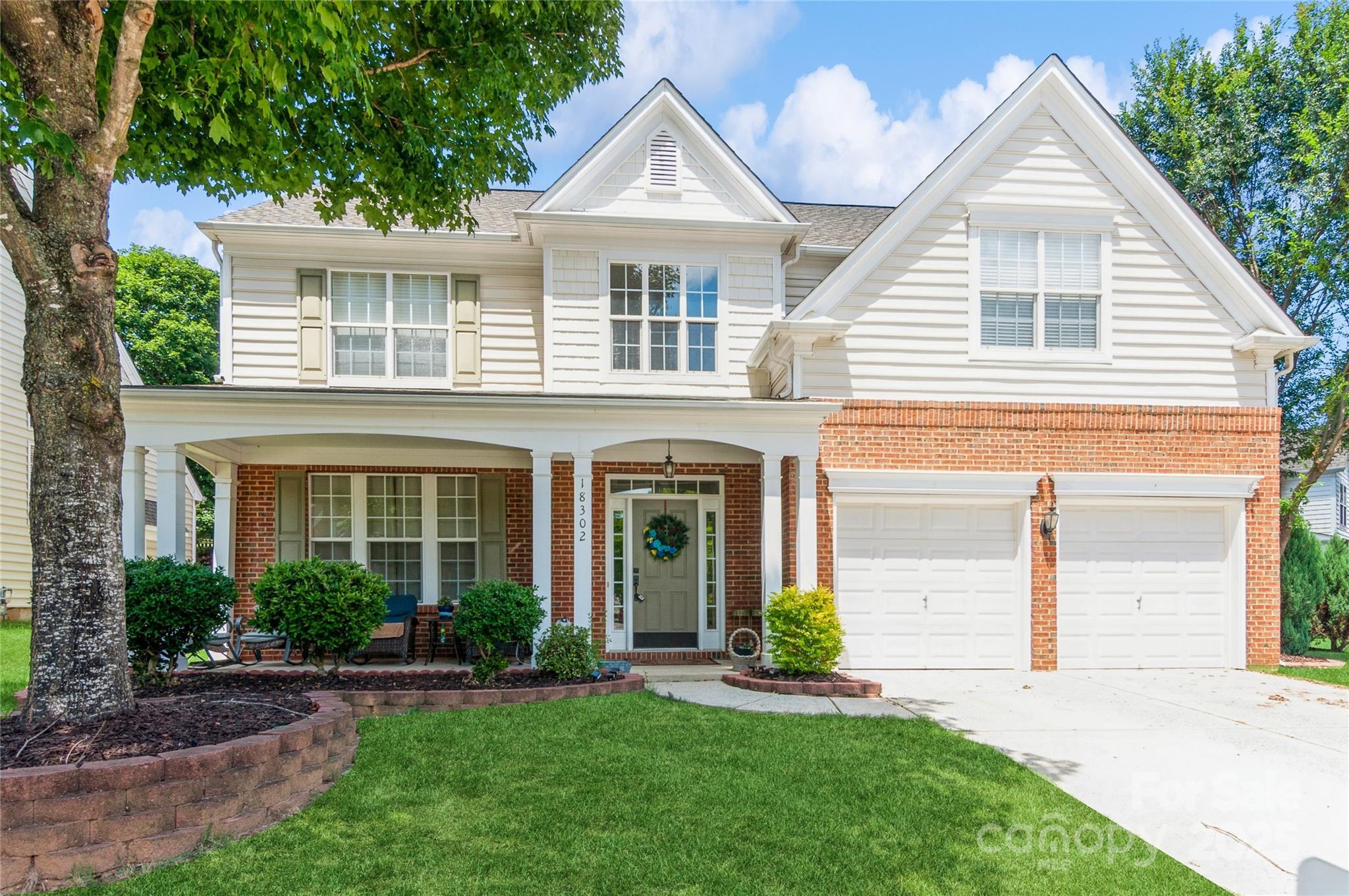 Property Photo: 18302 Victoria Bay Drive NC 28031