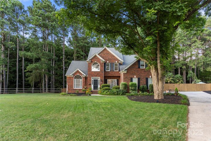 6195 Hunter Lane  Matthews NC 28104 photo