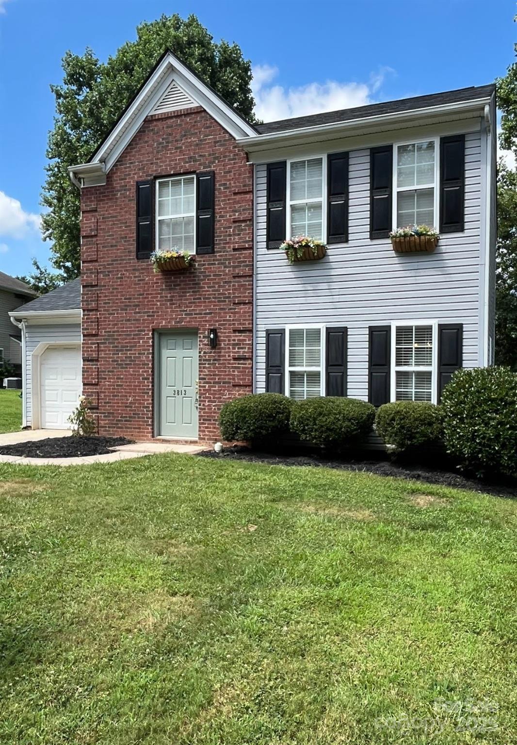 3813 Brookchase Lane  Charlotte NC 28205 photo