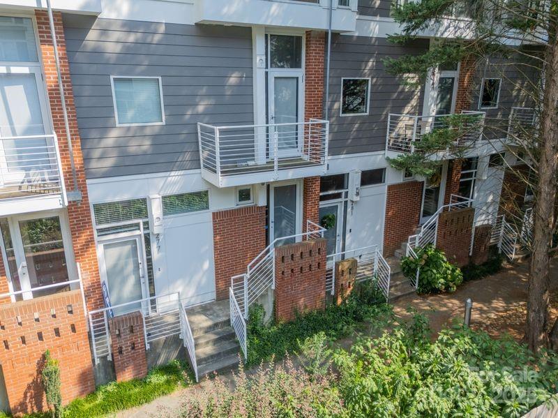 Property Photo: 279 McDonald Avenue NC 28203