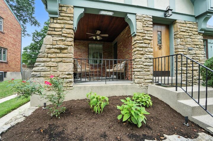 Property Photo:  3811 Drakewood Drive  OH 45208 