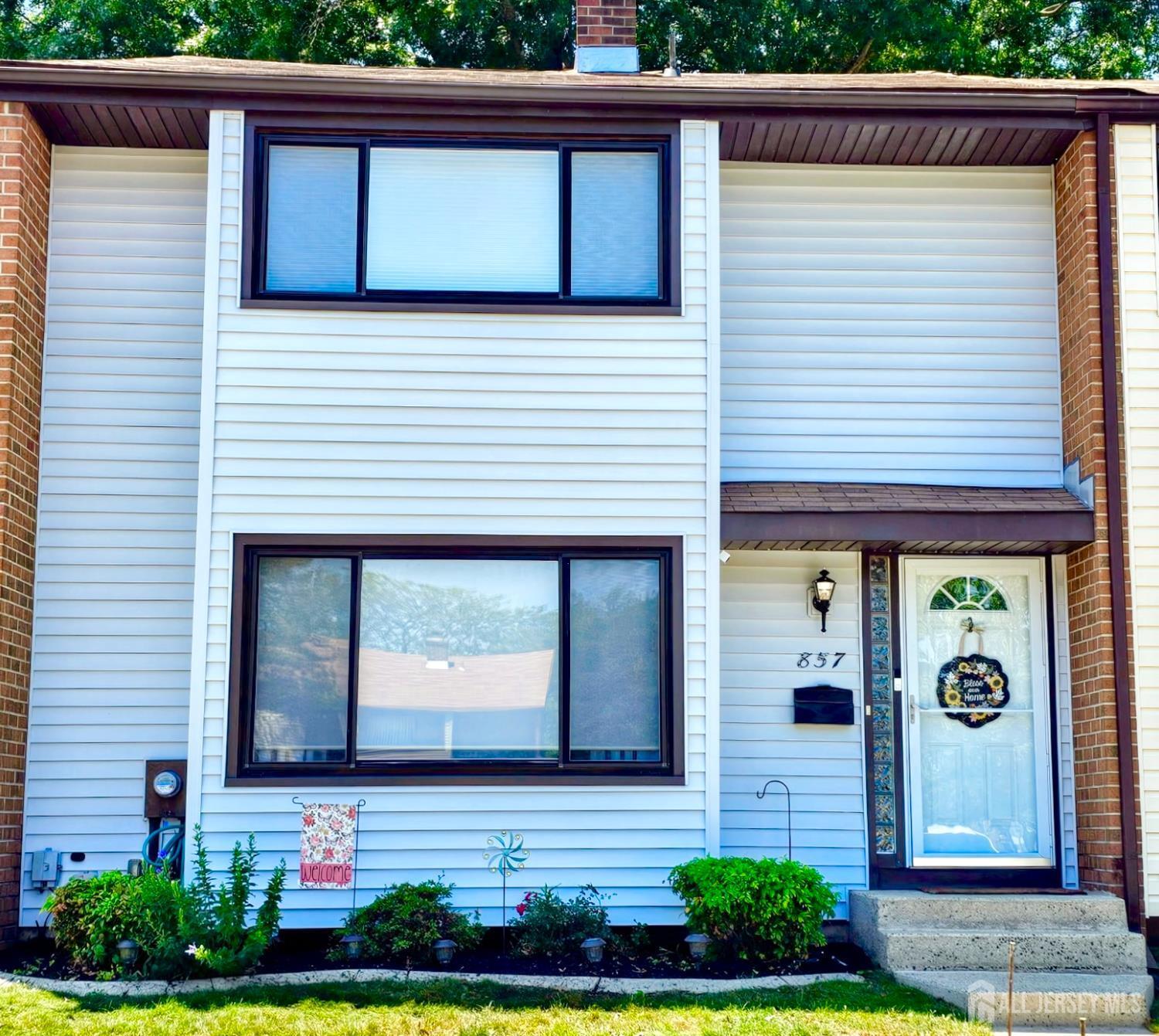 857 Jamestown Road  East Windsor NJ 08520 photo