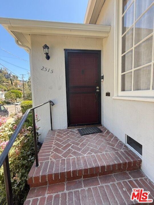 Property Photo: 2515 Canyon Dr CA 90068