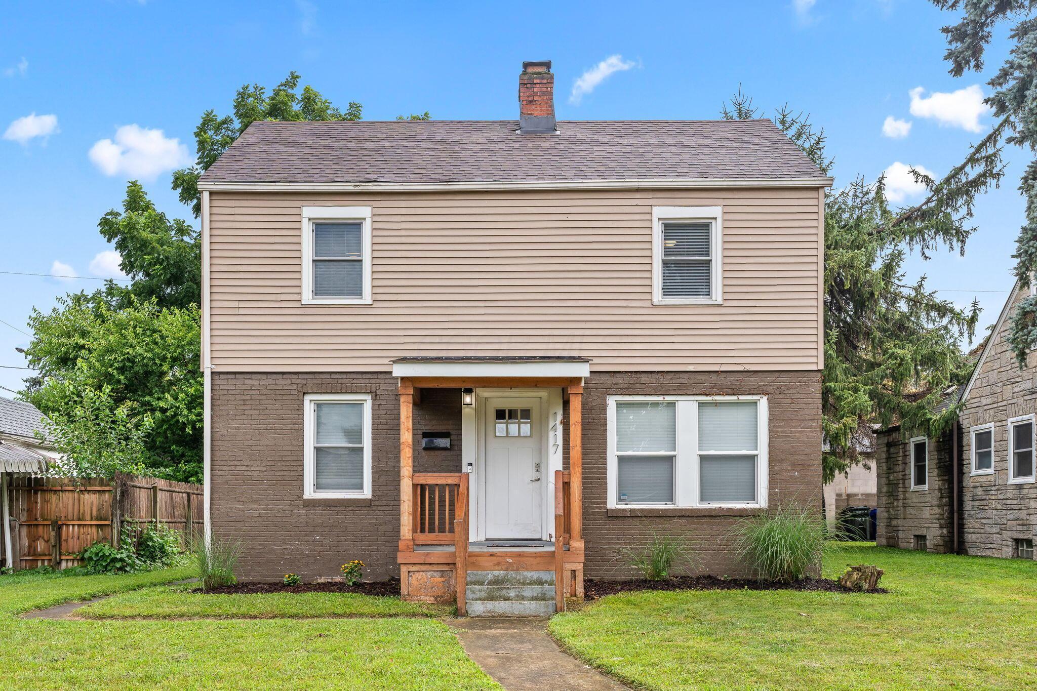Property Photo: 1417 E Whittier Street OH 43206