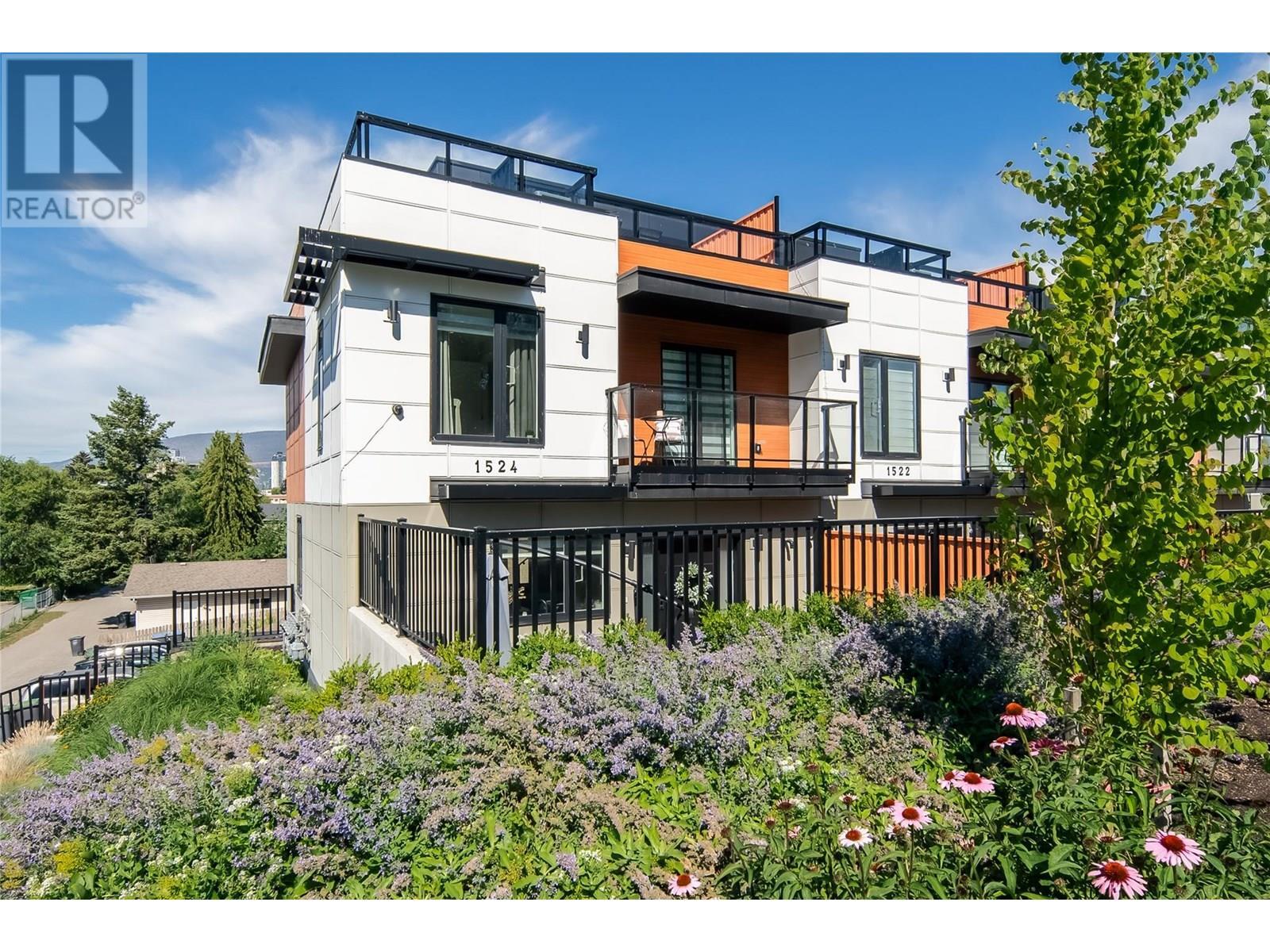 Property Photo: 1524 Lakeview Street BC V1Y 6R5